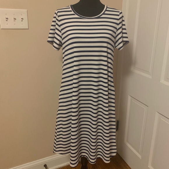 LuLaRoe Dresses & Skirts - LuLaRoe dress
